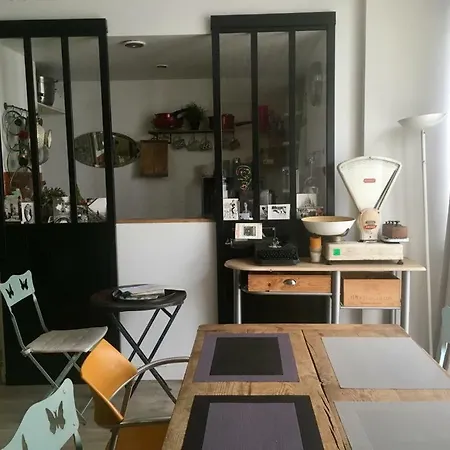 Cosy Idealement Situe Parigi